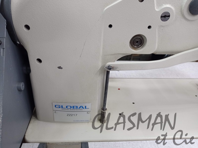 Machine zigzag industrielle Global ZZ217 ( Bernina 217 )